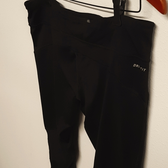 NIKE DRI FIT EPIC RUN CAPRI SIZE XL - Picture 6 of 9